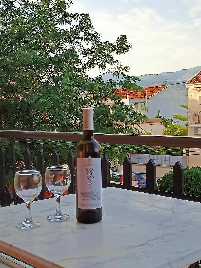 Green Apartment Argostoli