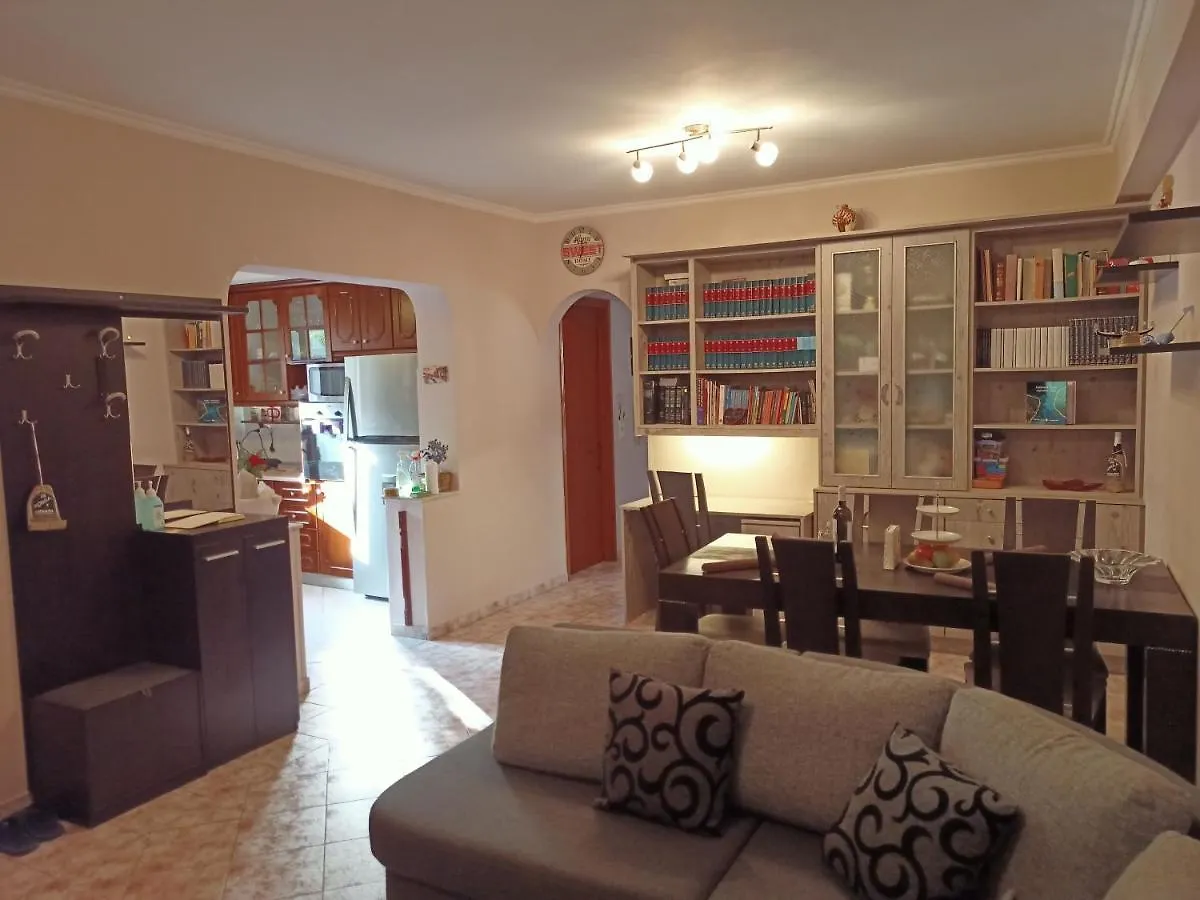 Green Apartment Argostoli  Grecia